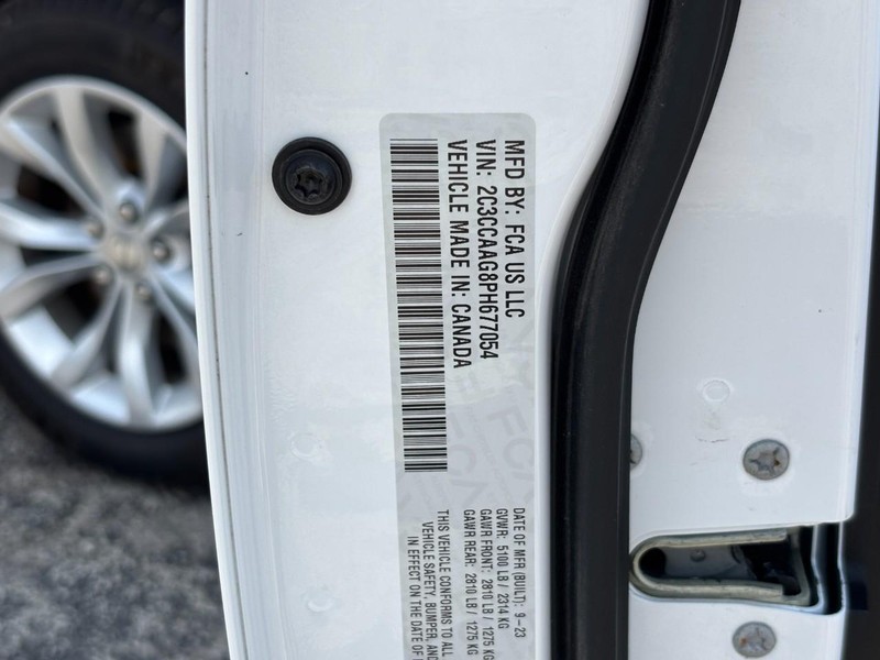 Chrysler 300 Vehicle Image 26