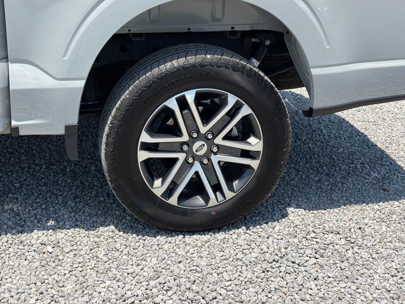 Ford F-150 Vehicle Image 12