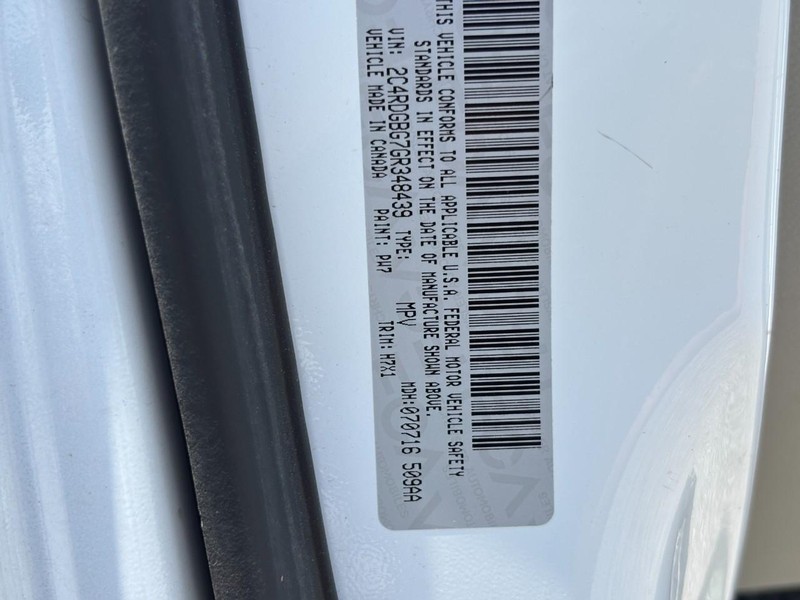 Dodge Grand Caravan Vehicle Image 25