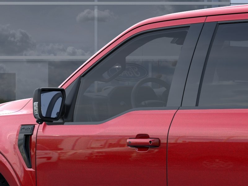 Ford F-150 Vehicle Full-screen Gallery Image 22