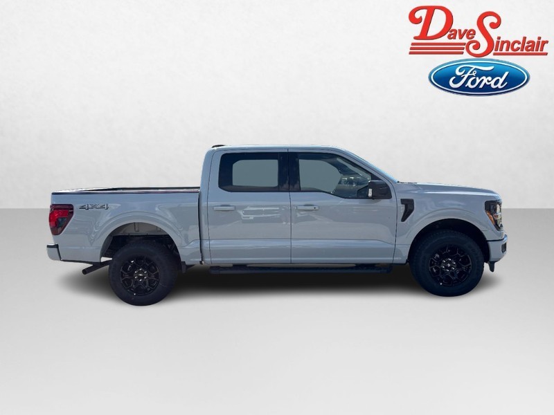 Ford F-150 Vehicle Full-screen Gallery Image 05