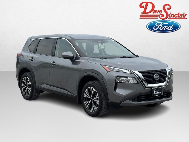 Nissan Rogue Vehicle Full-screen Gallery Image 04