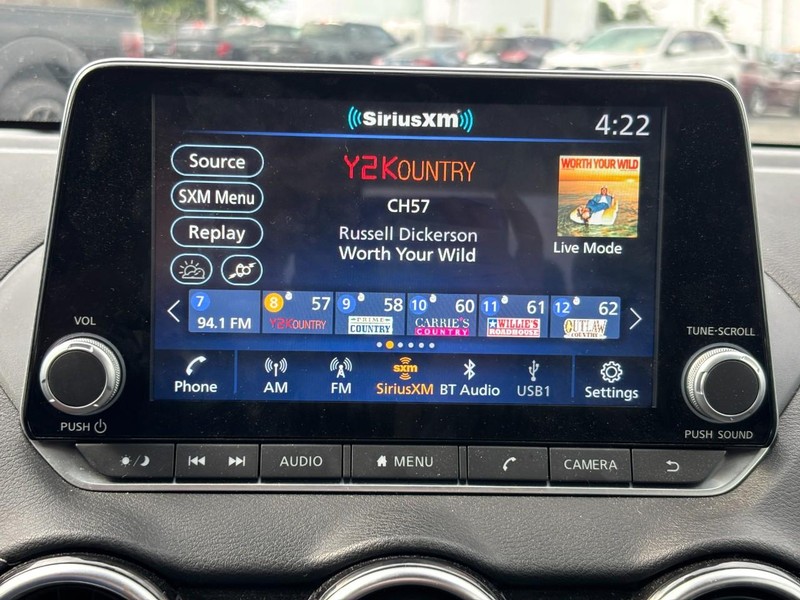 Nissan Sentra Vehicle Full-screen Gallery Image 22