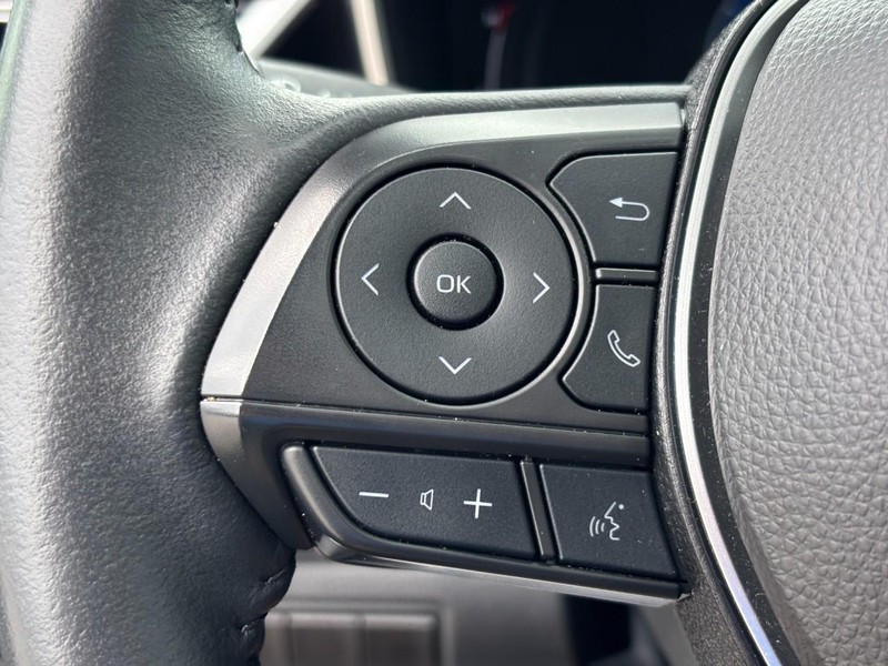 Toyota Corolla Vehicle Full-screen Gallery Image 20