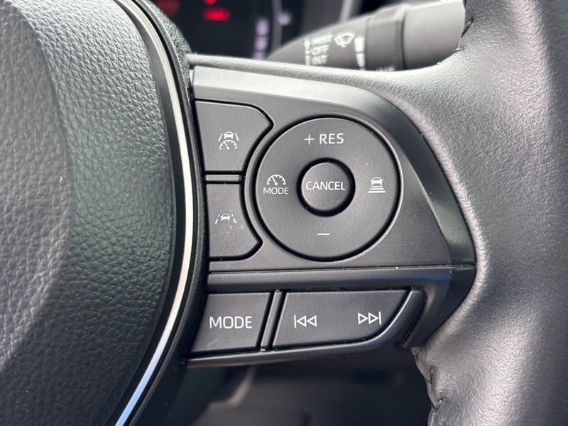 Toyota Corolla Vehicle Full-screen Gallery Image 21