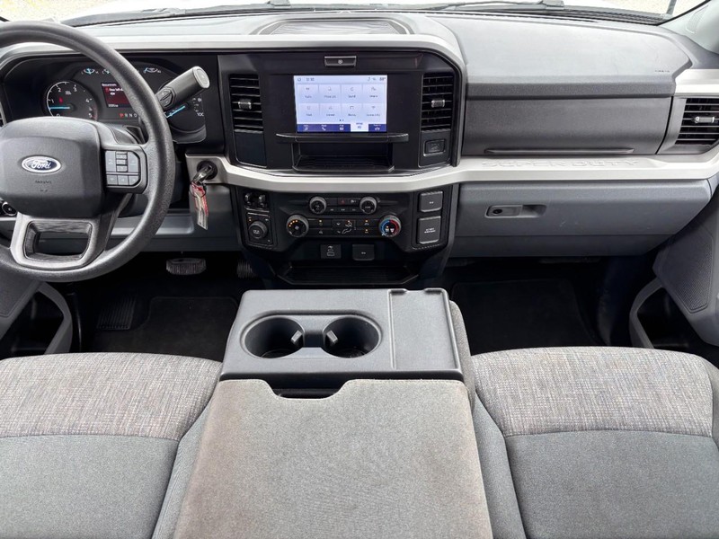 Ford Super Duty F-250 SRW Vehicle Image 15