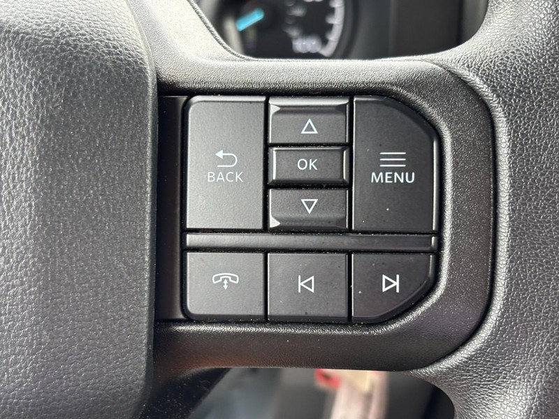 Ford Super Duty F-250 SRW Vehicle Image 20
