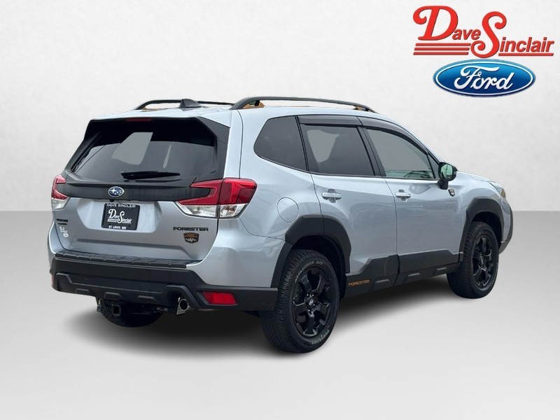 Subaru Forester Vehicle Full-screen Gallery Image 07