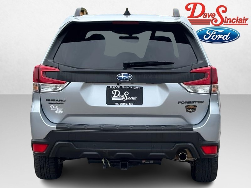 Subaru Forester Vehicle Full-screen Gallery Image 08