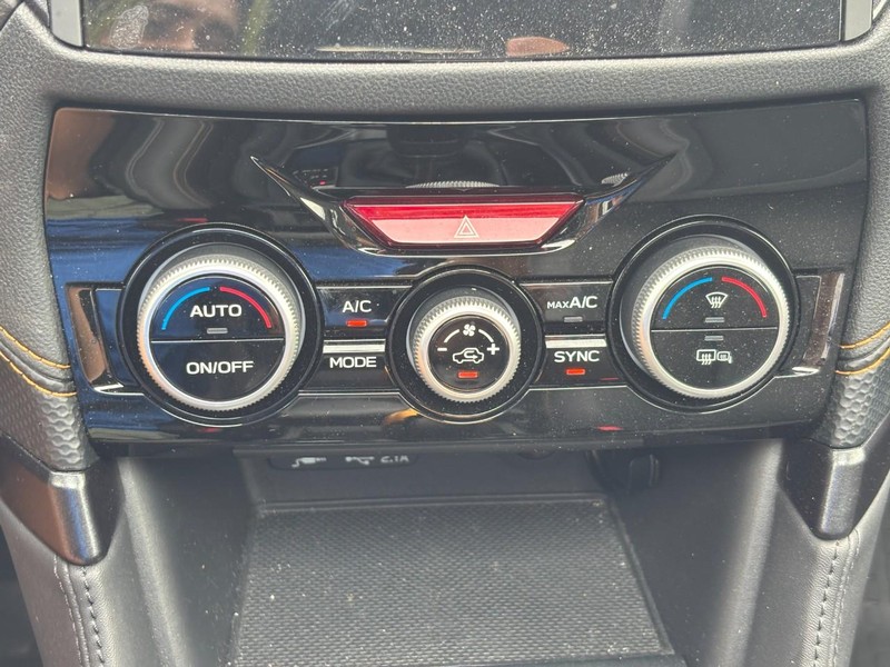 Subaru Forester Vehicle Full-screen Gallery Image 27