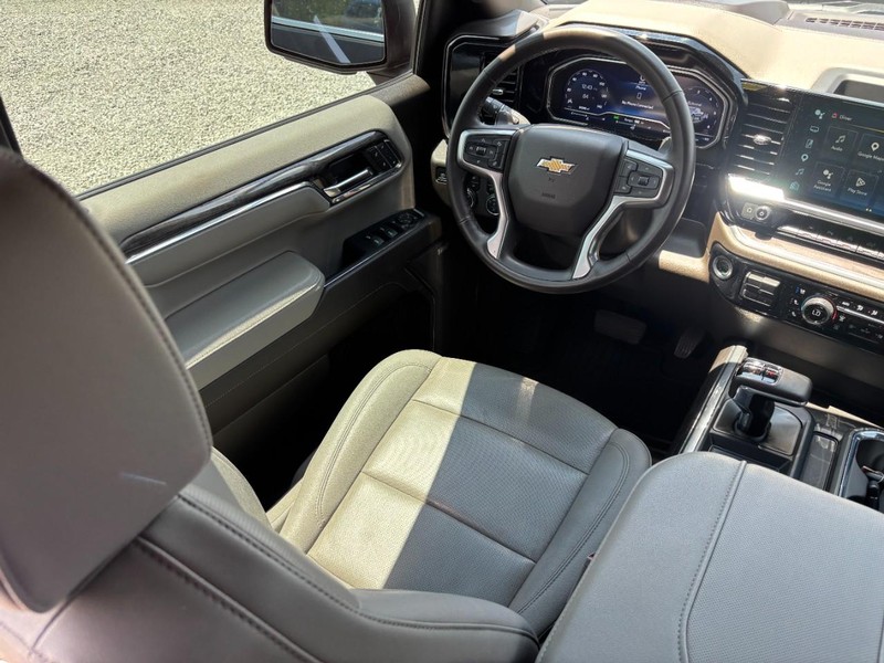 Chevrolet Silverado 1500 Vehicle Image 13