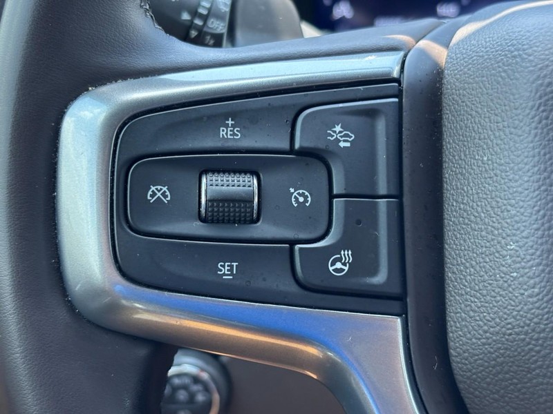 Chevrolet Silverado 1500 Vehicle Image 18