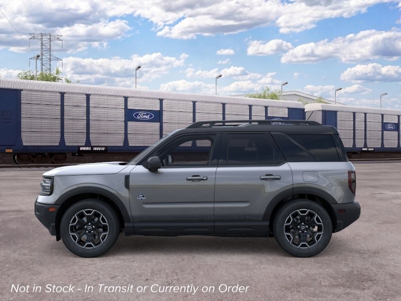 Ford Bronco Sport Vehicle Full-screen Gallery Image 04