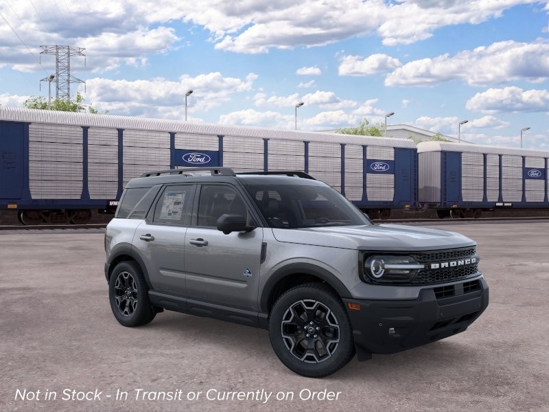 Ford Bronco Sport Vehicle Full-screen Gallery Image 09