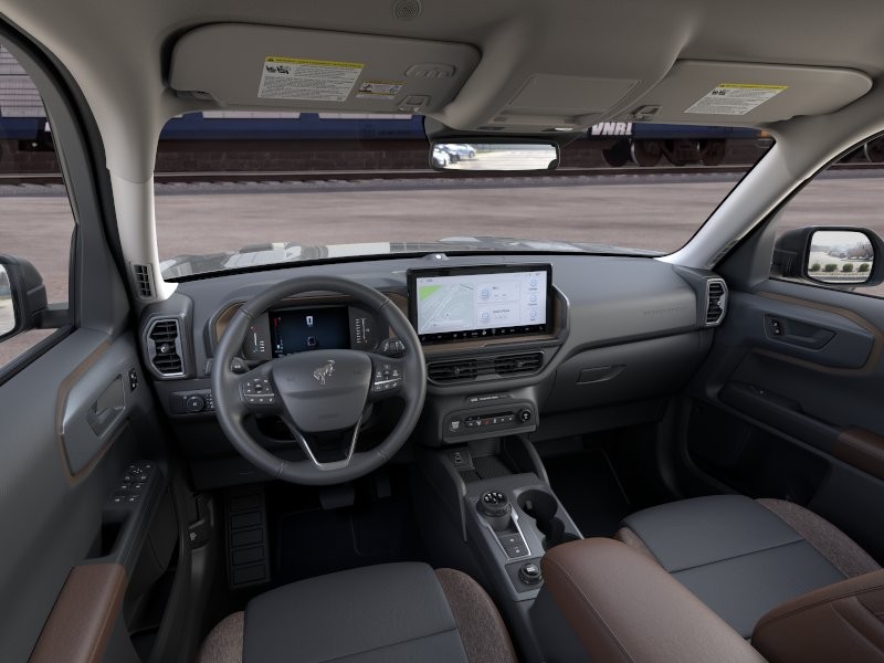Ford Bronco Sport Vehicle Full-screen Gallery Image 11