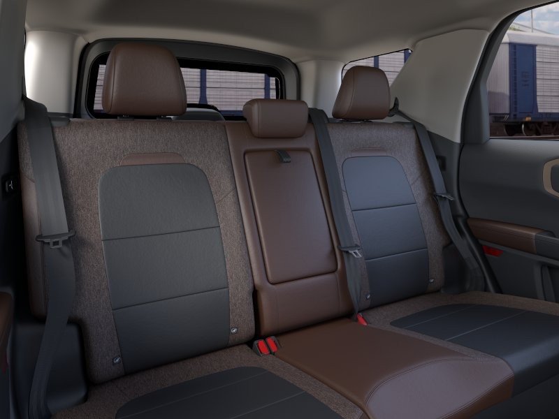 Ford Bronco Sport Vehicle Full-screen Gallery Image 13