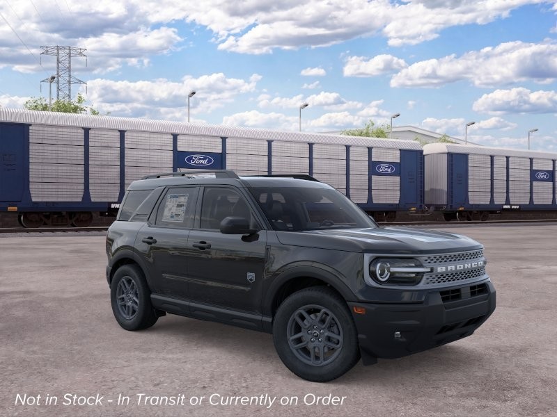 Ford Bronco Sport Vehicle Full-screen Gallery Image 09