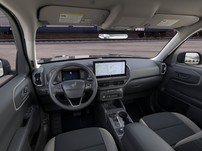 Ford Bronco Sport Vehicle Full-screen Gallery Image 11