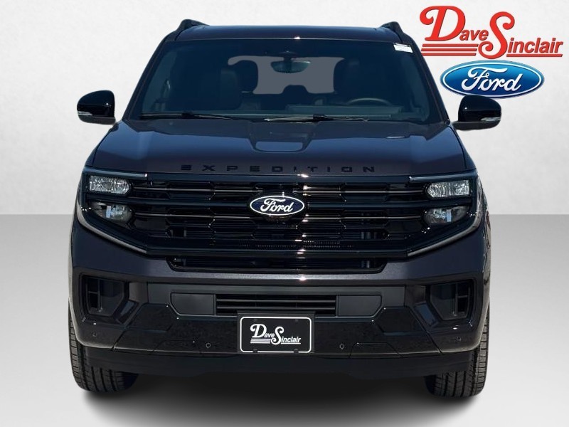 Ford Expedition Vehicle Full-screen Gallery Image 02