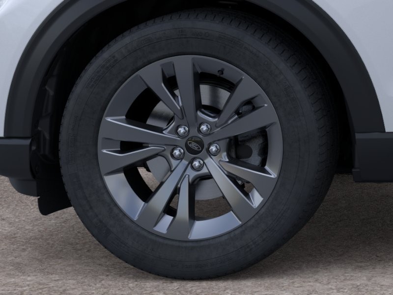 Ford Explorer Vehicle Full-screen Gallery Image 21