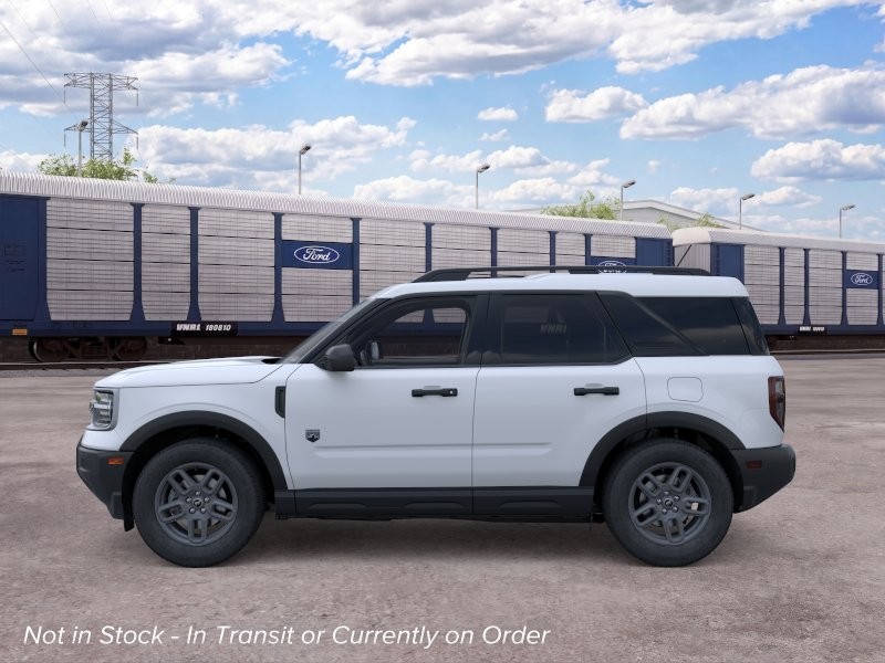 Ford Bronco Sport Vehicle Full-screen Gallery Image 04
