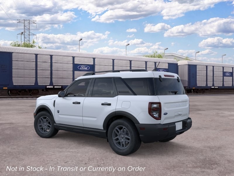 Ford Bronco Sport Vehicle Full-screen Gallery Image 05