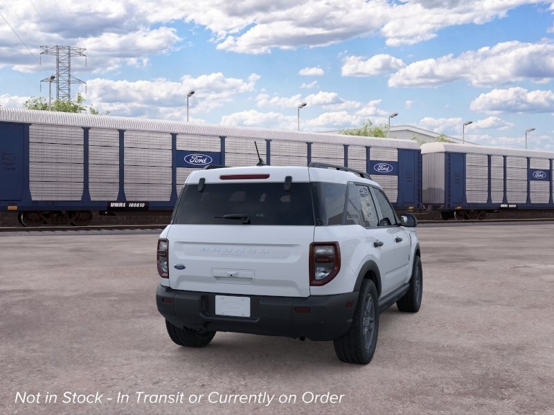 Ford Bronco Sport Vehicle Full-screen Gallery Image 10