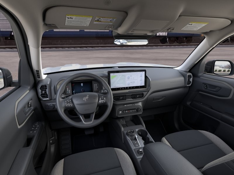 Ford Bronco Sport Vehicle Full-screen Gallery Image 11