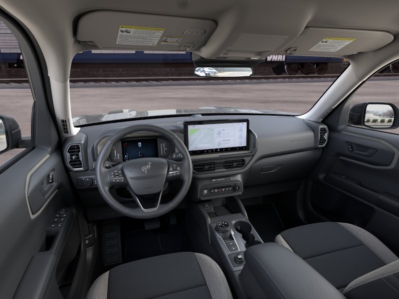 Ford Bronco Sport Vehicle Full-screen Gallery Image 11
