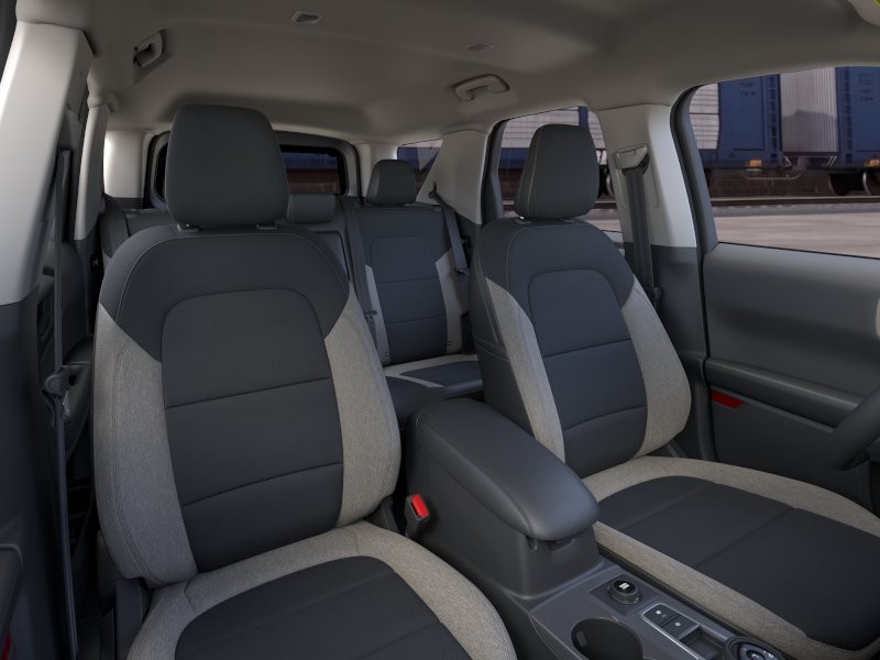 Ford Bronco Sport Vehicle Full-screen Gallery Image 12