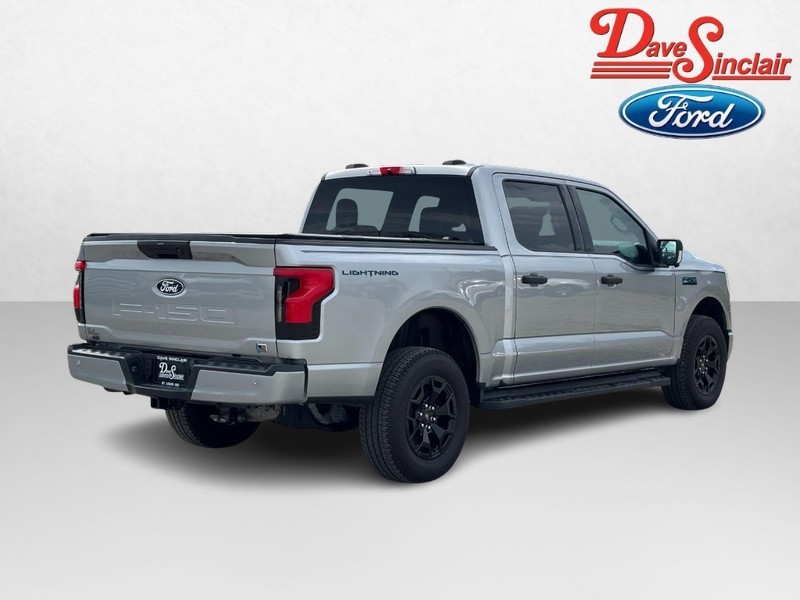 Ford F-150 Lightning Vehicle Full-screen Gallery Image 07
