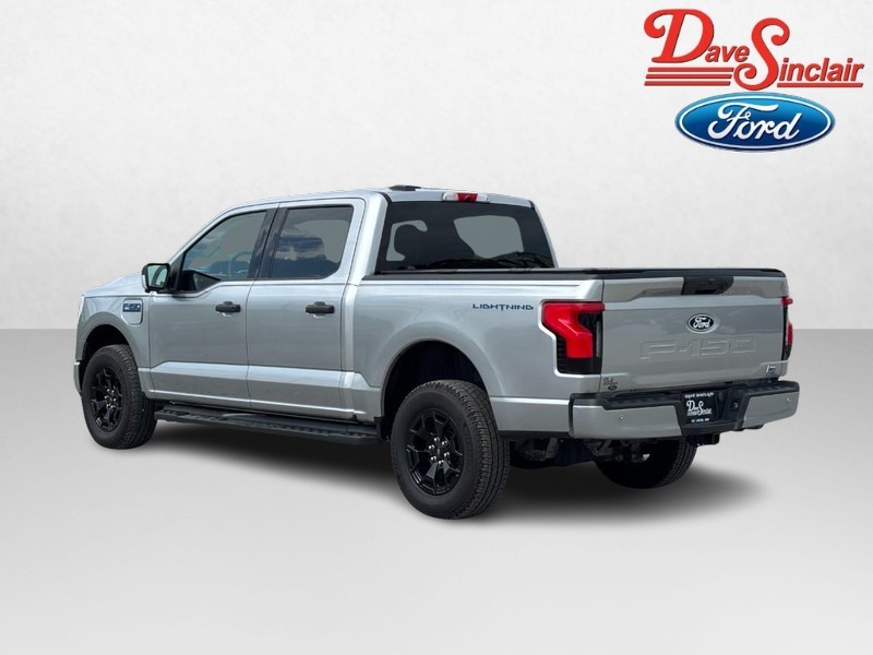 Ford F-150 Lightning Vehicle Full-screen Gallery Image 09