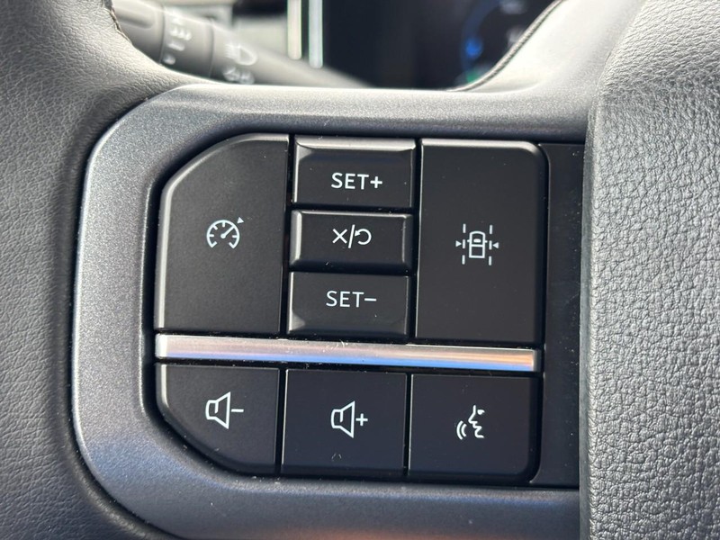 Ford F-150 Lightning Vehicle Full-screen Gallery Image 19