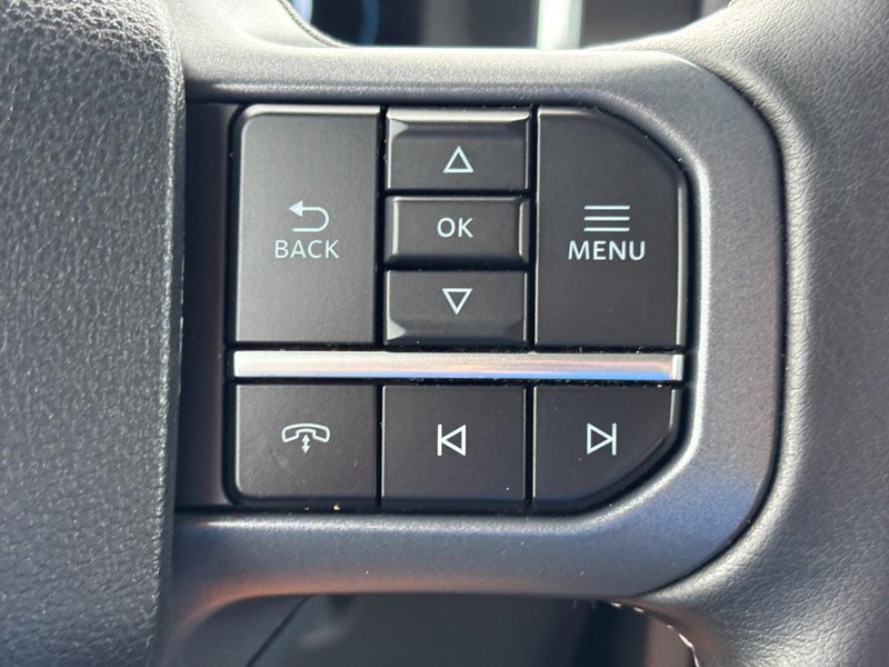 Ford F-150 Lightning Vehicle Full-screen Gallery Image 20