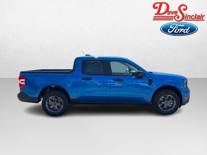 Ford Maverick Vehicle Full-screen Gallery Image 05