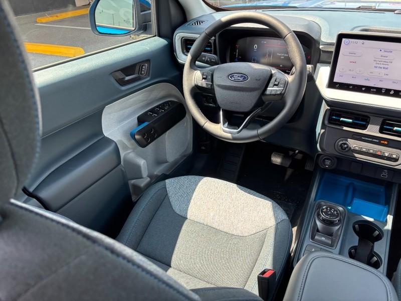 Ford Maverick Vehicle Full-screen Gallery Image 14