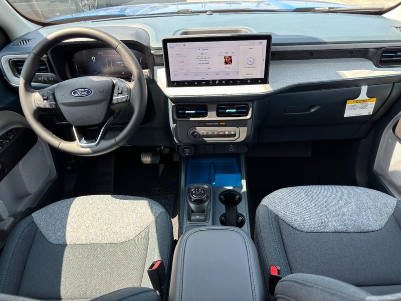 Ford Maverick Vehicle Full-screen Gallery Image 15