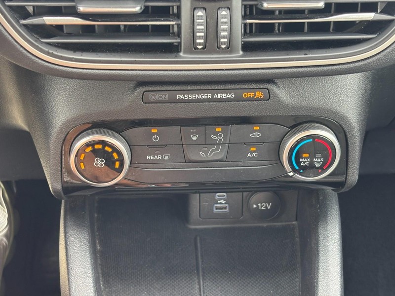 Ford Escape Vehicle Image 24