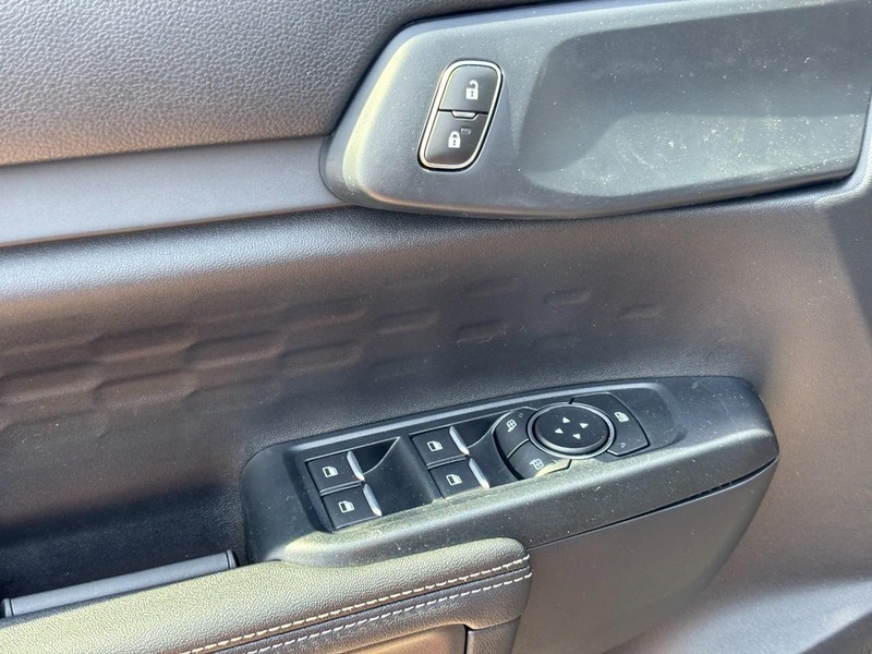 Ford Ranger Vehicle Full-screen Gallery Image 18