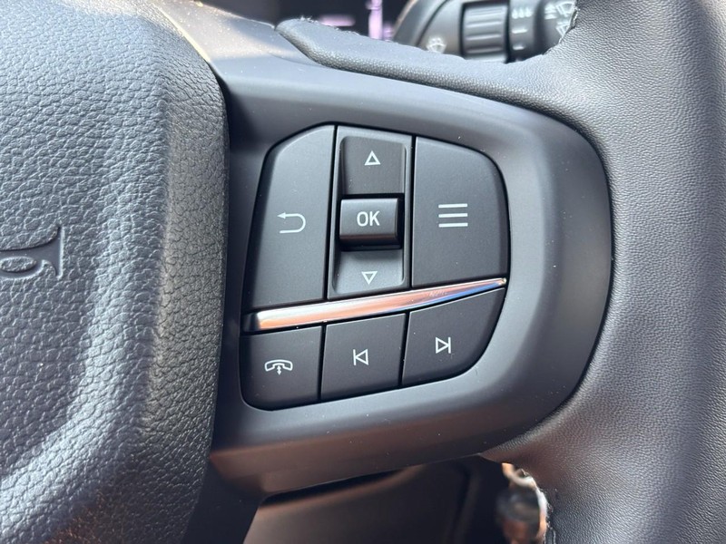 Ford Ranger Vehicle Full-screen Gallery Image 20