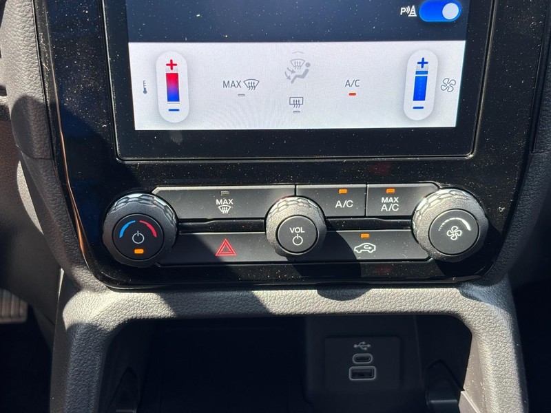 Ford Ranger Vehicle Full-screen Gallery Image 24