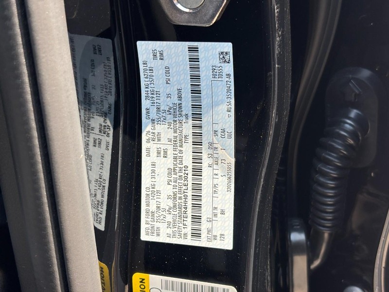 Ford Ranger Vehicle Full-screen Gallery Image 25