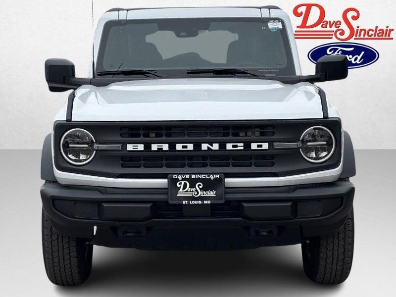 Ford Bronco Vehicle Image 02