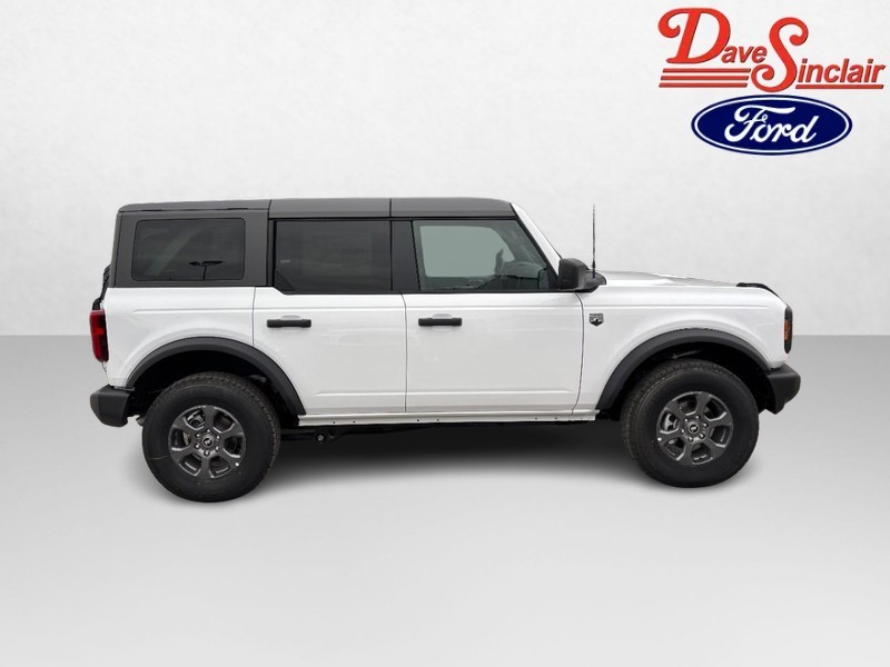 Ford Bronco Vehicle Image 05