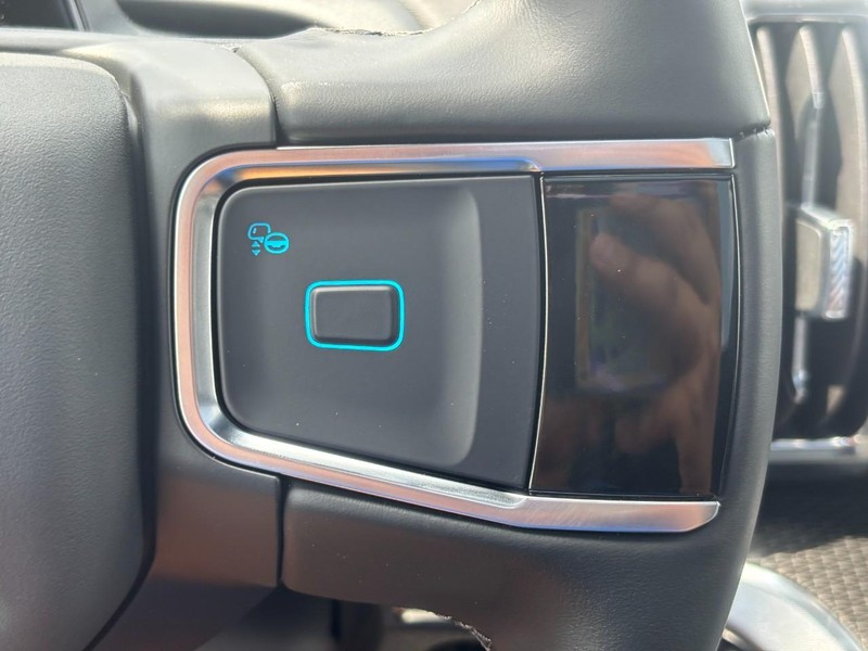 Ford Expedition Vehicle Full-screen Gallery Image 21