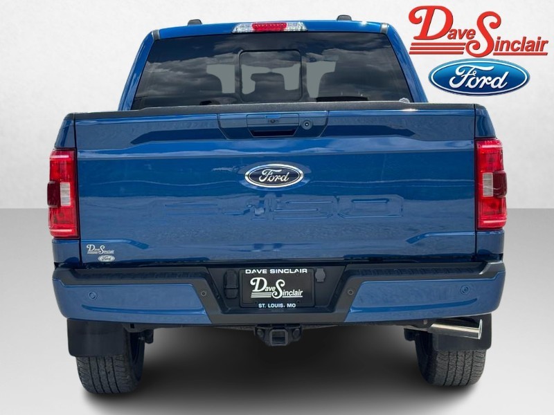 Ford F-150 Vehicle Full-screen Gallery Image 08