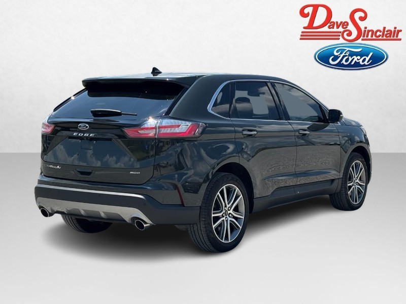 Ford Edge Vehicle Full-screen Gallery Image 07