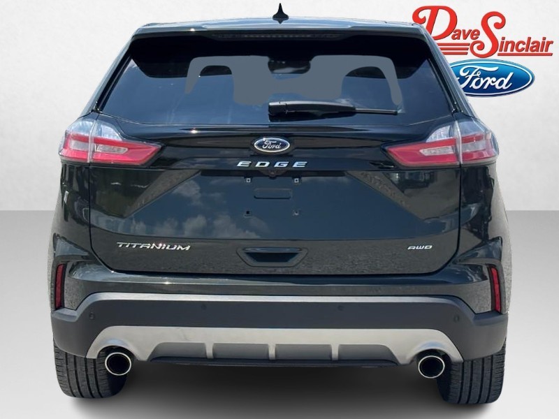Ford Edge Vehicle Full-screen Gallery Image 08