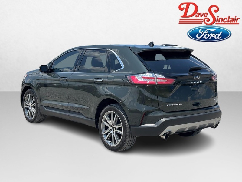 Ford Edge Vehicle Full-screen Gallery Image 09