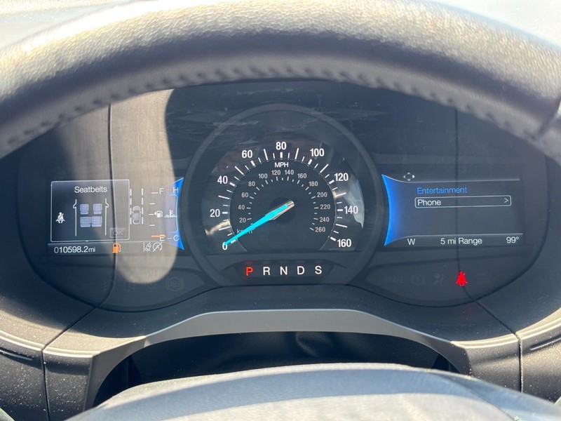Ford Edge Vehicle Full-screen Gallery Image 21